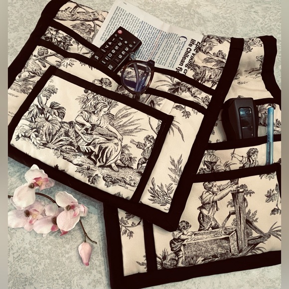 Pair of Toile Fabric Organizer: Bed/Chair Use for Books, Mags., Remote, Glasses - Picture 3 of 17